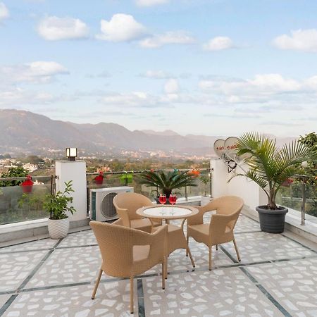 Saffronstays Asher House, Ντεχραντούν Εξωτερικό φωτογραφία