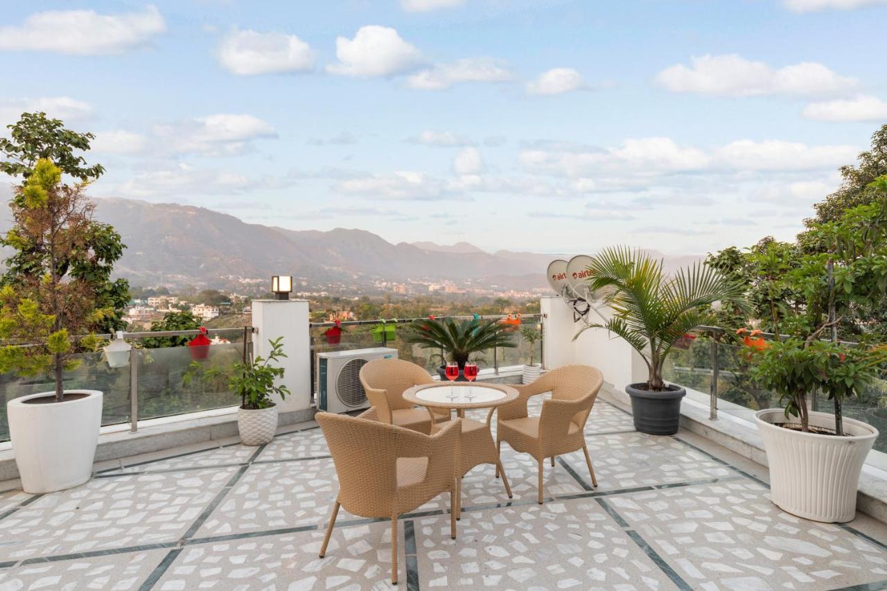 Saffronstays Asher House, Ντεχραντούν Εξωτερικό φωτογραφία